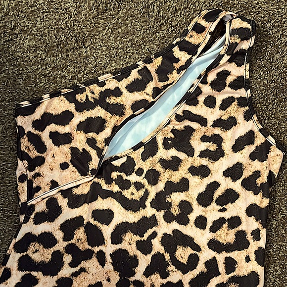 Leopard print one shoulder dress - Picture 1 of 7